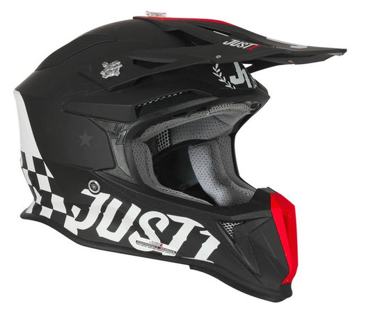 JUST1 J18 Helmet tried and tested by Brad Wheeler - Even Strokes